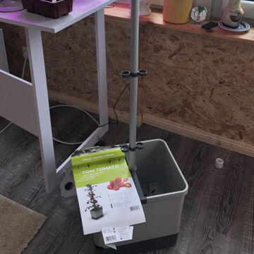 Spezialtopf mit Wassertank